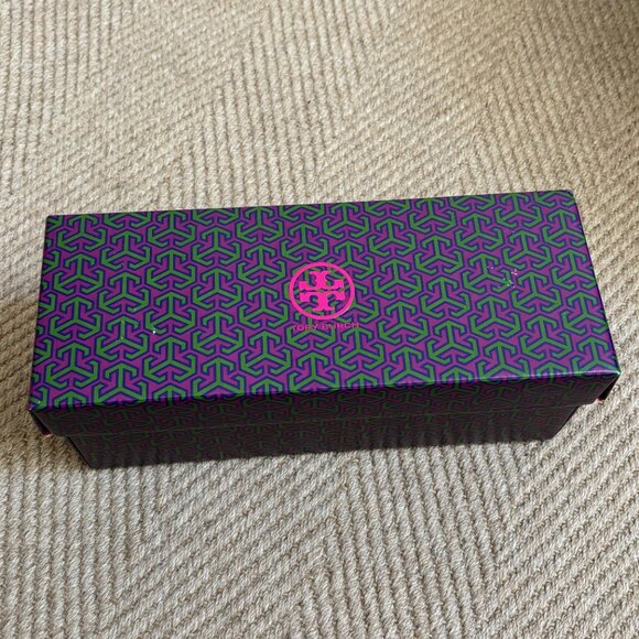 Tory Burch Kira Flip Flop - Picture 12 of 12